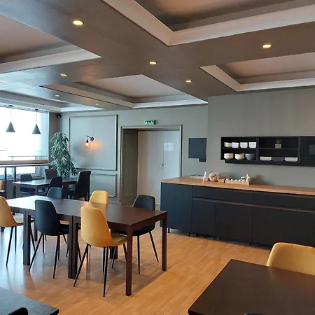 Отель Cit'hotel L'europe - Gare 2*