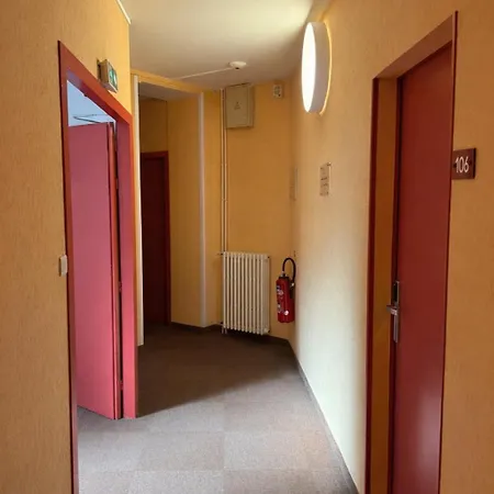 Cit'hôtel L'europe - Gare 2*