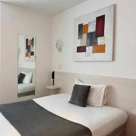 Cit'hotel L'europe - Gare 2* שולה