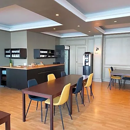 Cit'hotel L'europe - Gare 2* Cholet