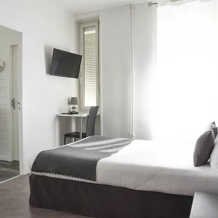 Cit'hotel L'europe - Gare מלון שולה