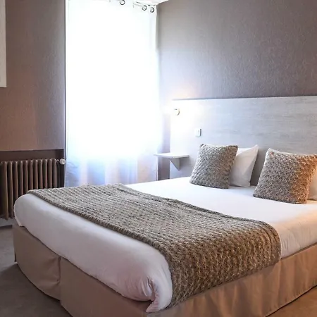 Cit'hotel L'europe - Gare Шоле