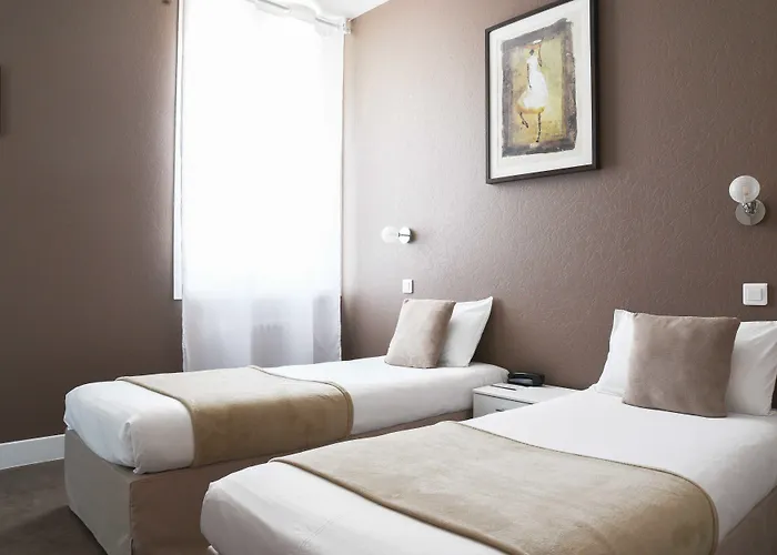 Cit'hotel L'europe - Gare 2* Σολέ