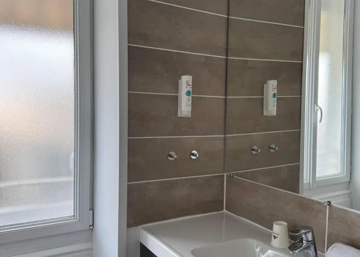 Hotell Cit'hotel L'europe - Gare 2*