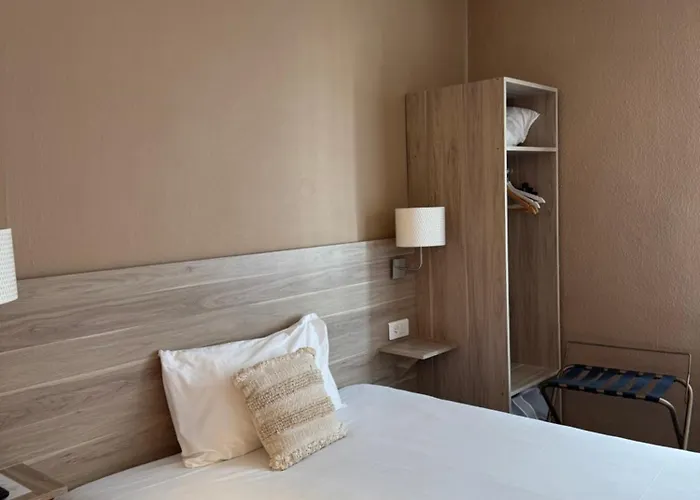 Cit'hotel L'europe - Gare Hotel Atacames