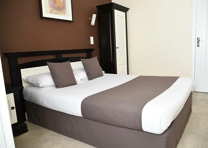 Cit'Hotel L'Europe - Cholet Gare Hotel