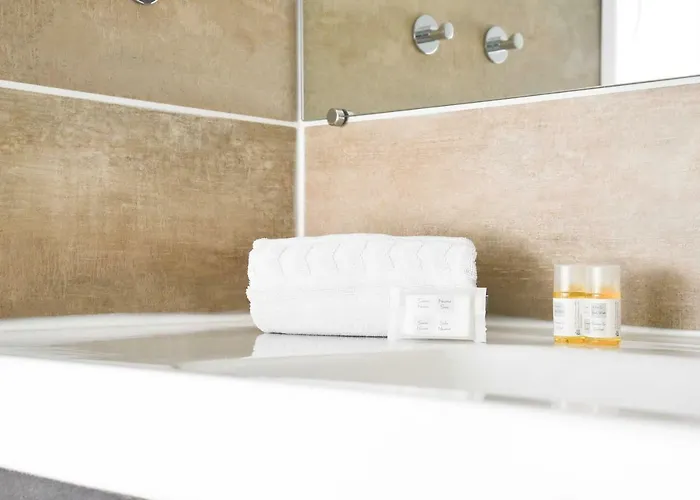 Hotel Cit'Hotel L'Europe - Cholet Gare Cholet